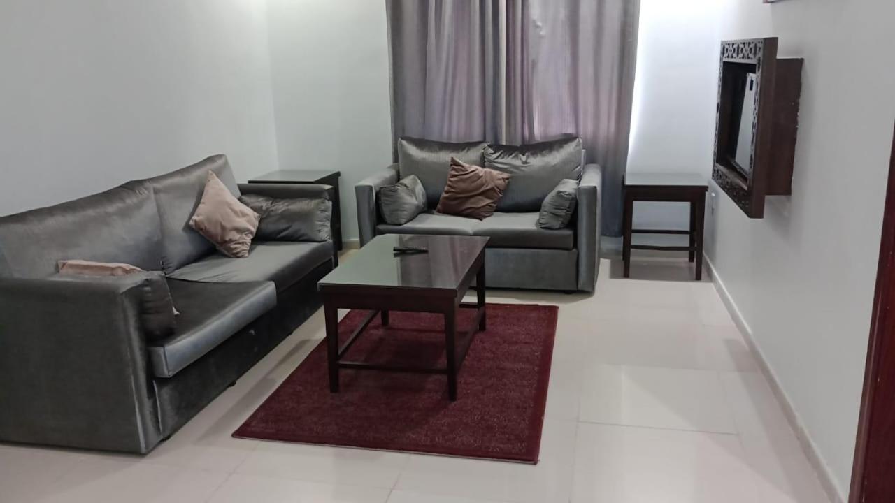 In Taibah Aparthotel Medina ภายนอก รูปภาพ