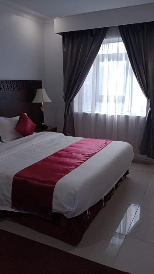 In Taibah Aparthotel Medina ภายนอก รูปภาพ