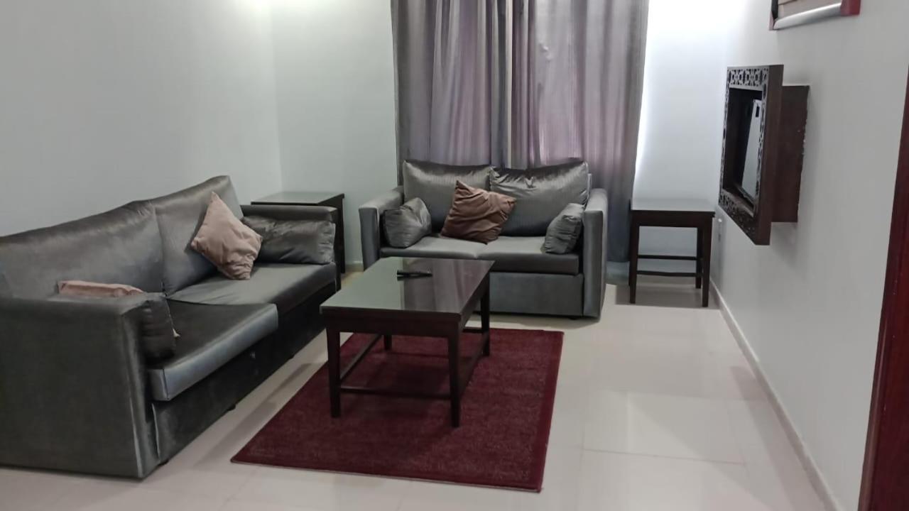 In Taibah Aparthotel Medina ภายนอก รูปภาพ