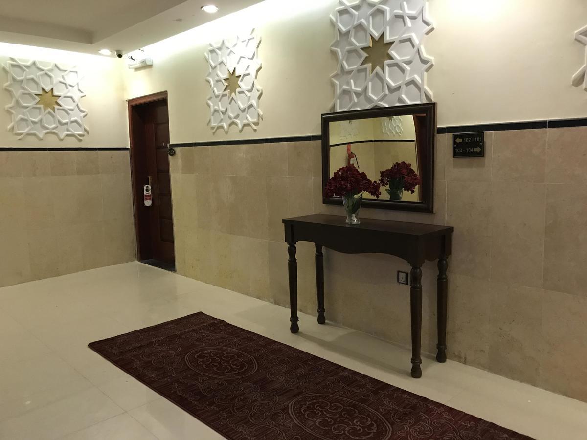 In Taibah Aparthotel Medina ภายนอก รูปภาพ